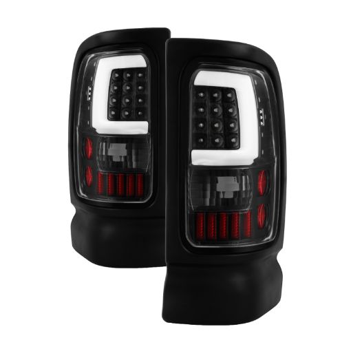 Kuva: xTune Dodge Ram 1500 94 - 01 Tail Lights - Light Bar LED - Black ALT - ON - DRAM94V3 - LBLED - BK