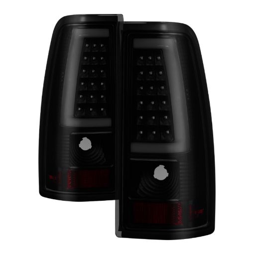 Kuva: xTune Chevy Silverado 150025003500 99 - 02 Version 3 Tail Lights Black Smoke ALT - ON - CS99V3 - LBLED - BSM