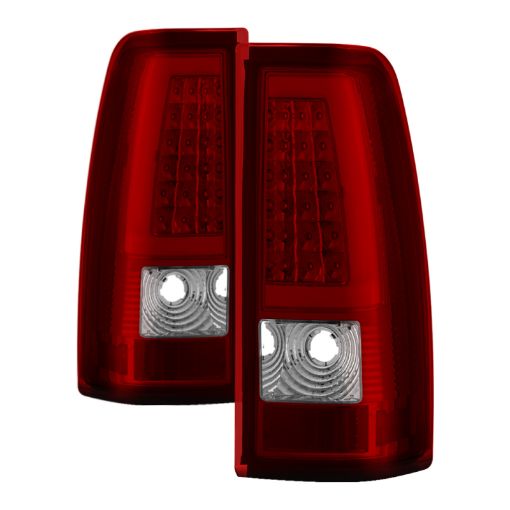 Kuva: xTune Chevy Silverado 150025003500 99 - 02 Version 3 Tail Lights Red Clear ALT - ON - CS99V3 - LBLED - RC