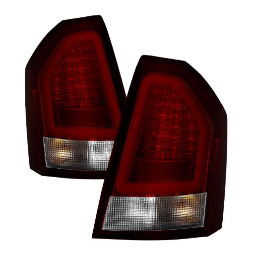 Kuva: Spyder Chrysler 300C 08 - 10 V2 Light Bar LED Tail Lights - Red Clear ALT - YD - C308V2 - LED - RC