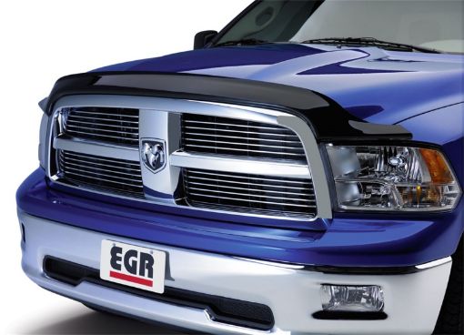 Kuva: EGR 09 Dodge Ram Pickup Aerowrap Hood Shield (392651)