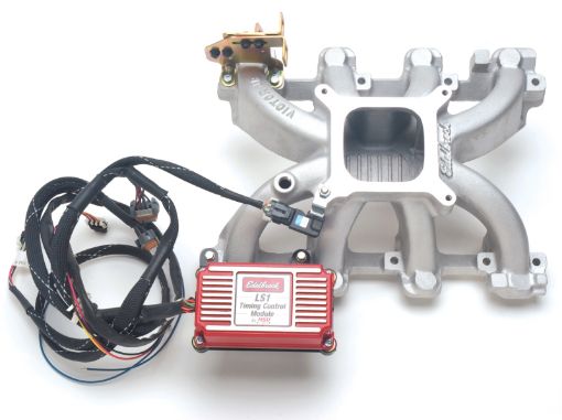 Kuva: Edelbrock Manifold LS1 Victor Jr EFI to Carbureted Conversion