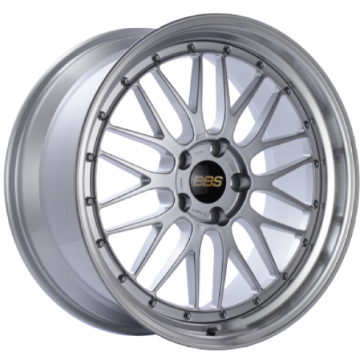 Kuva: BBS LM 19x9 5x120 ET27 Diamond Silver Center Diamond Cut Lip Wheel - 82mm PFSClip Required