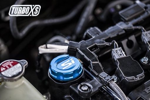 Kuva: Turbo XS 2016 Honda Civic Blue Oil Cap