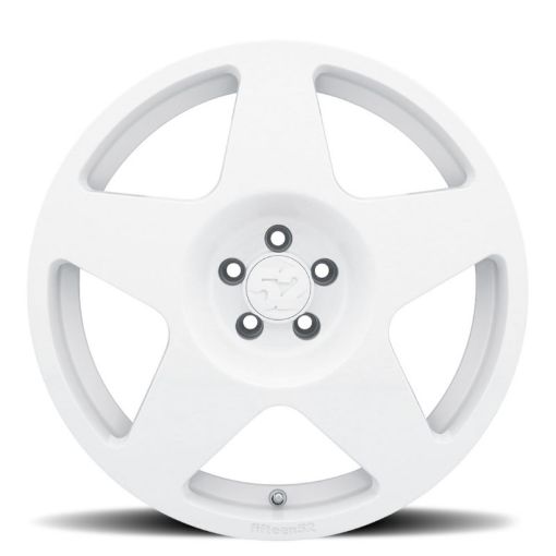 Kuva: fifteen52 Tarmac 17x7.5 5x112 40mm ET 66.56mm Center Bore Rally White Wheel